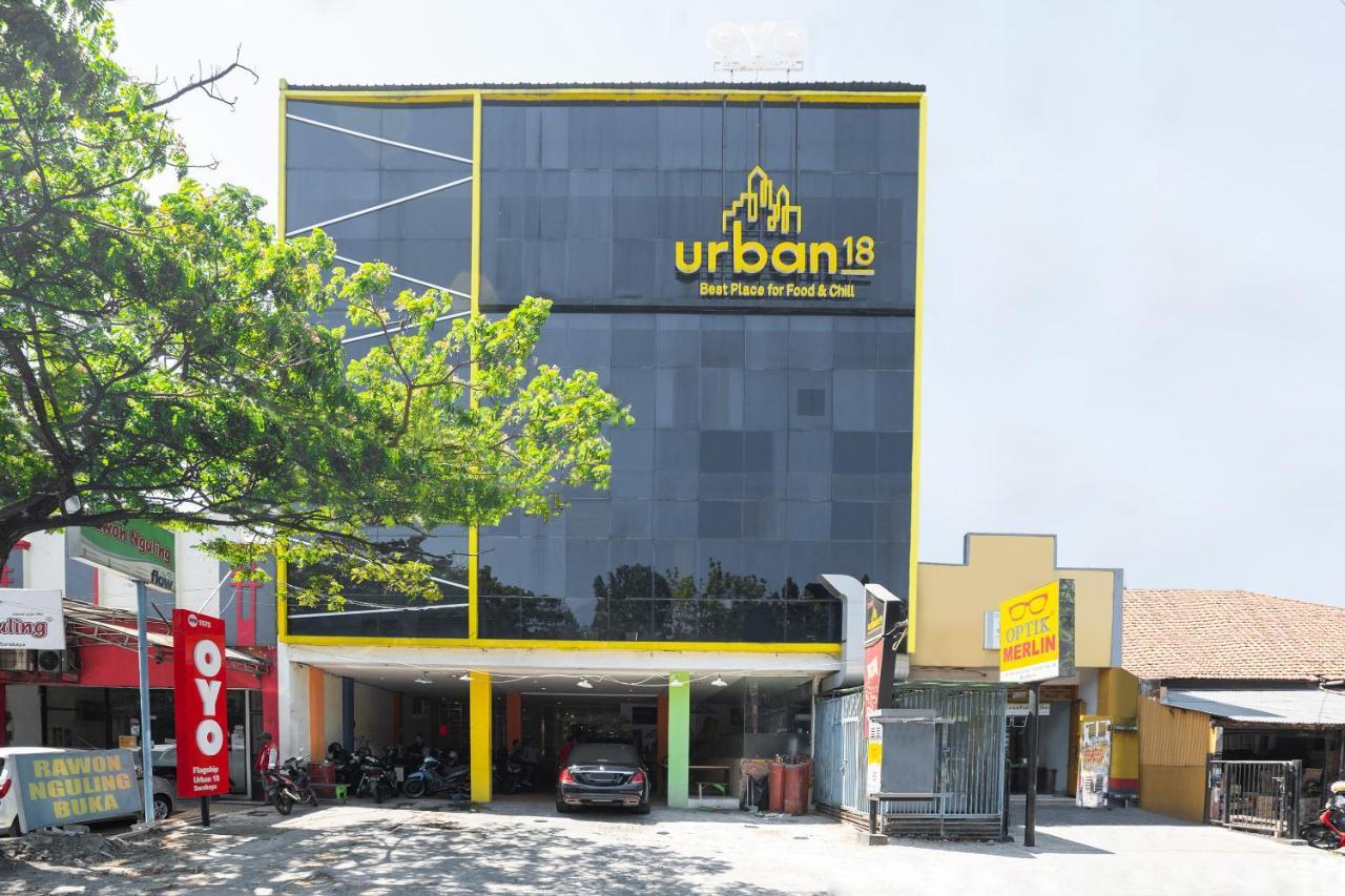 Oyo Flagship 1575 Urban 18 Hotell Surabaya Exteriör bild